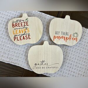 Decorative pumpkin lazy susans